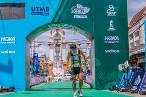 BIB: 5001
                            <button type="button" onclick="openModal(21762032)" class="btn btn-primary btn-sm float-right btn-popup" data-toggle="modal" data-target=".modal-high-quality">
                        <i class="fas fa-shopping-cart"></i> Add to Cart
                    </button>
                                            <button type="button" onclick="isThisMe(21762032, true)" class="btn btn-success btn-sm float-right btn-popup btn-isme hidden" data-toggle="tooltip" data-placement="bottom" title="นี่คือรูปของคุณใช่ไหม คลิกที่นี่เพื่อเอาเข้าอัลบั้ม">
                        <i class="fas fa-plus"></i> Add to album
                    </button>
                    <button type="button" onclick="isThisMe(21762032, false)" class="btn btn-warning btn-sm float-right btn-popup btn-isnotme hidden">
                        <i class="fas fa-ban"></i> Remove from album
                    </button>